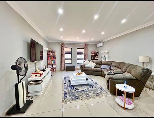 4 BEDROOM HOUSE FOR SALE IN MELODIE